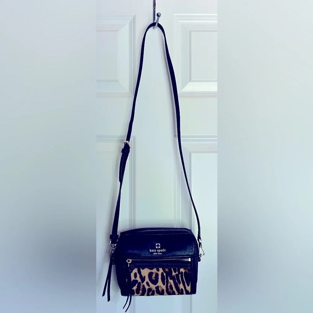 ♠️ Kate Spade ♠️ Black Leather and Calf Hair Leopard Crossbody Bag - Picture 2 of 13